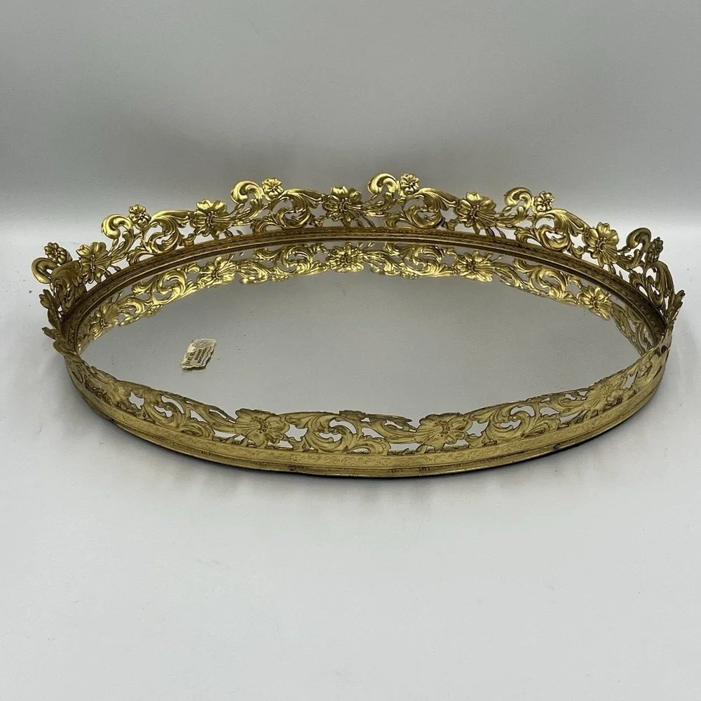 Vintage Ornate 12